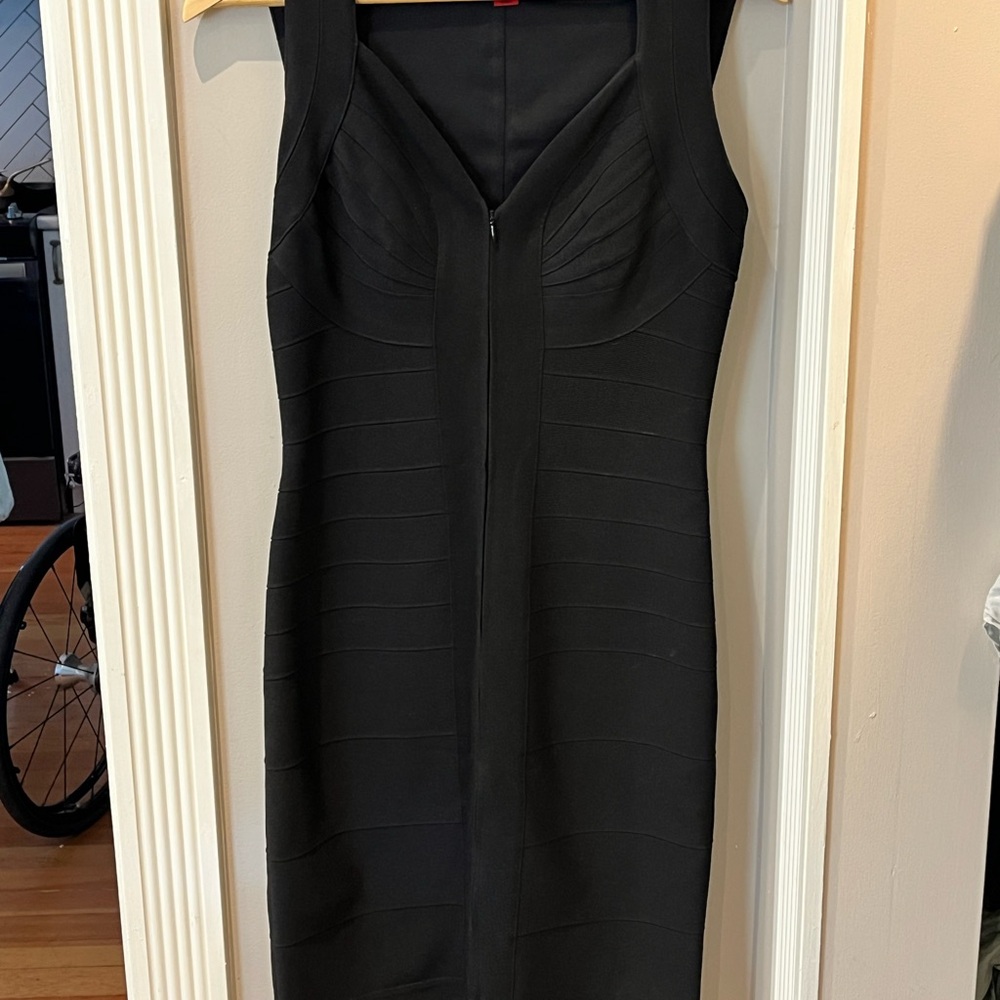 JS Collections Black Sleeveless Sheath Midi Dress